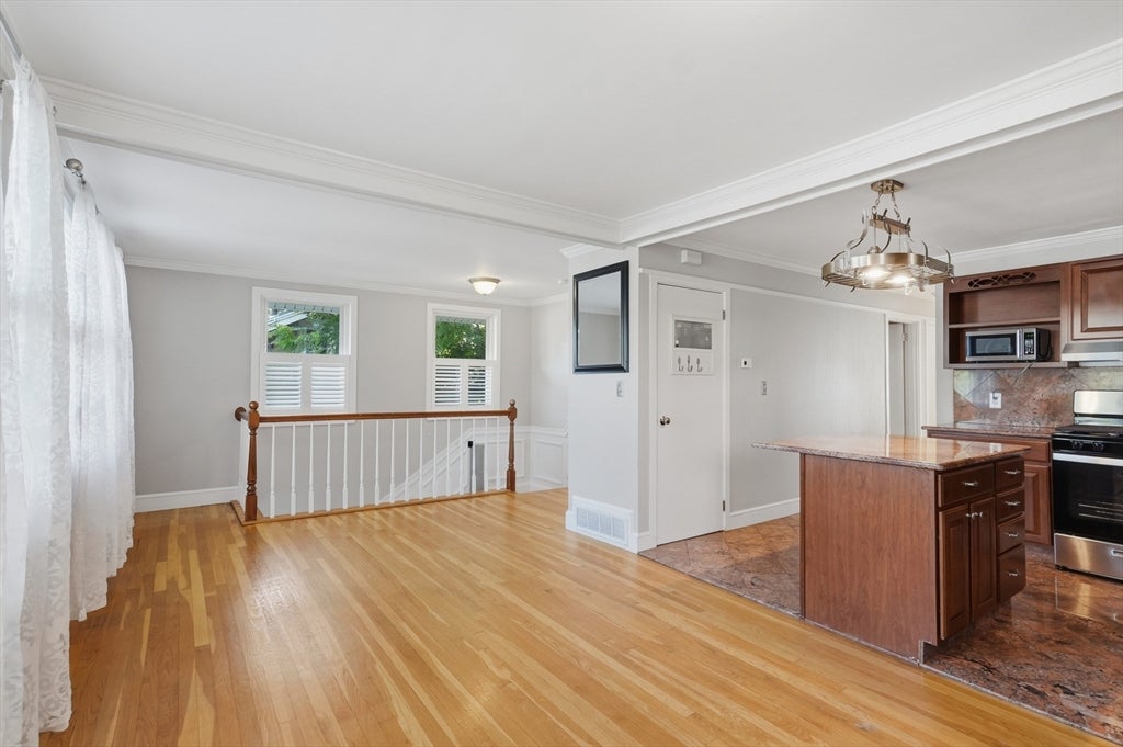 560 Middle St, Weymouth, MA Photo #10