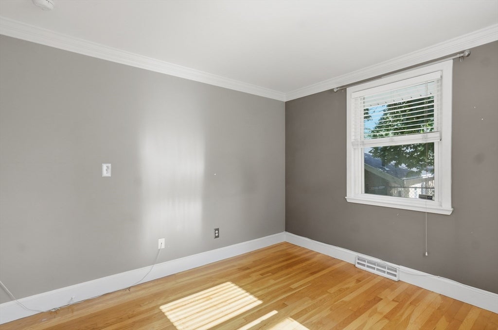 560 Middle St, Weymouth, MA Photo #16