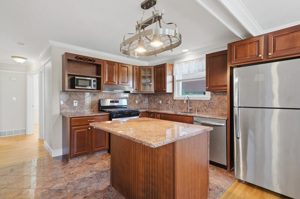 560 Middle St, Weymouth, MA Photo #6