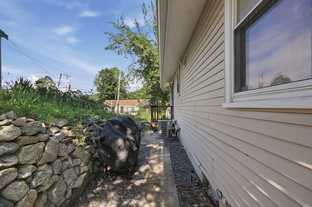 560 Middle St, Weymouth, MA Photo #33