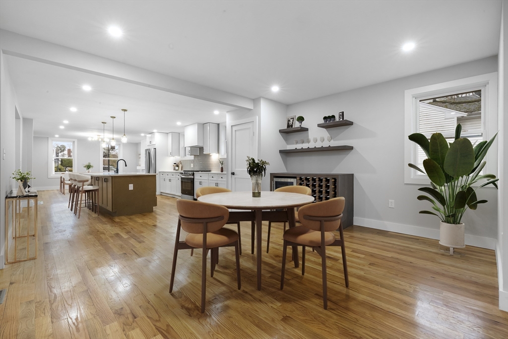 1442 Washington