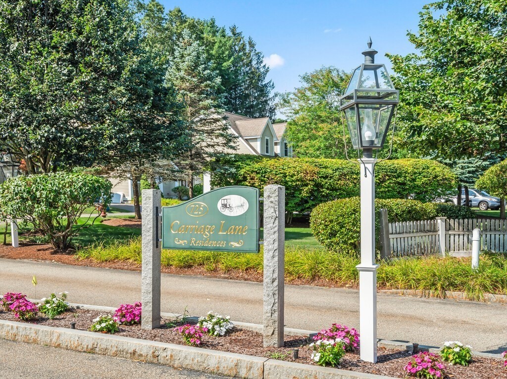 725 Boston Post Rd 10