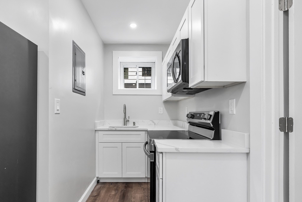 26 Margin St