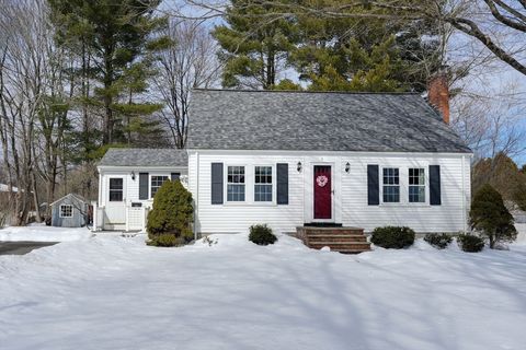 5 Castle Avenue Medfield MA 02052