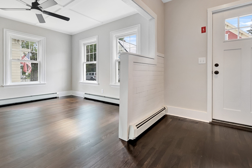 81 Middlesex St