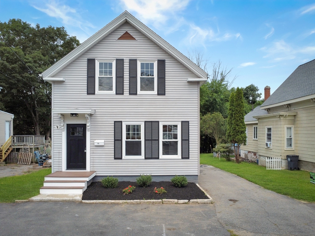 81 Middlesex St