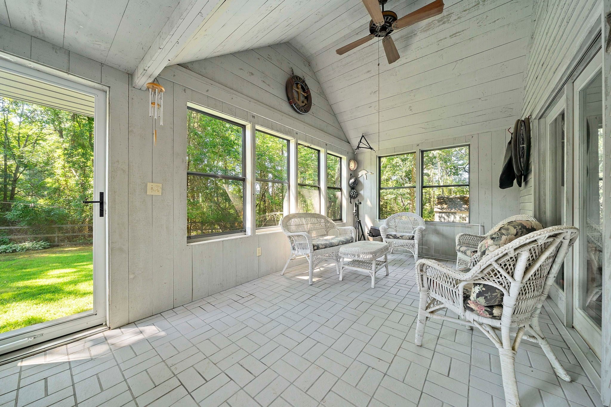 128 Whitford Cir, Marshfield, MA Photo #19