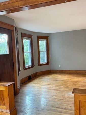 35 Standish St, Worcester, MA Photo #3