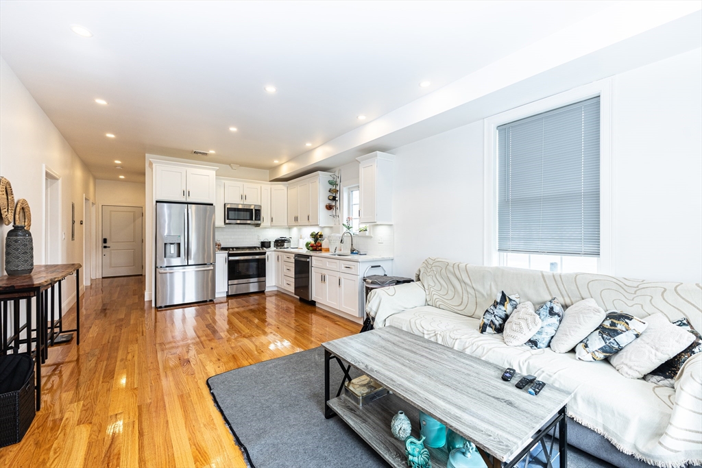 279 Shirley St 2
