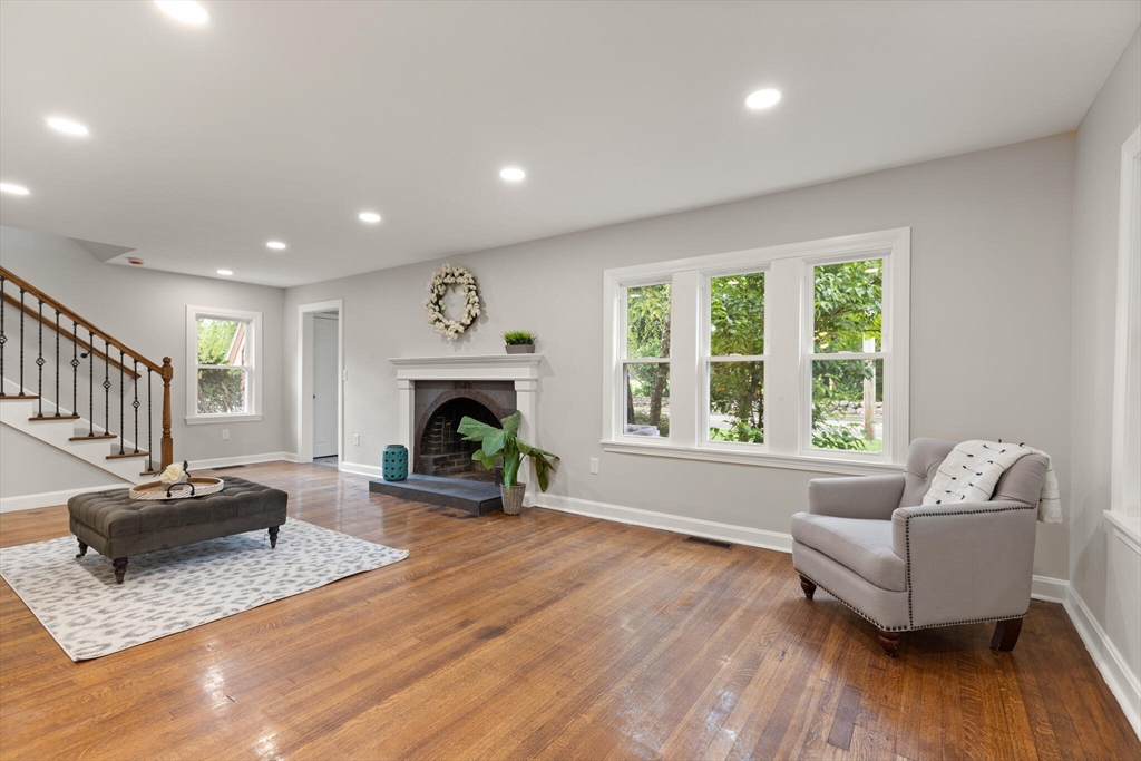 129A &B Maple Ave