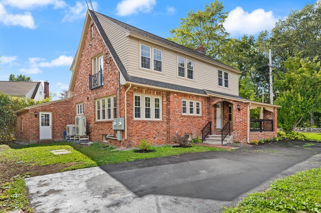 129A &B Maple Ave