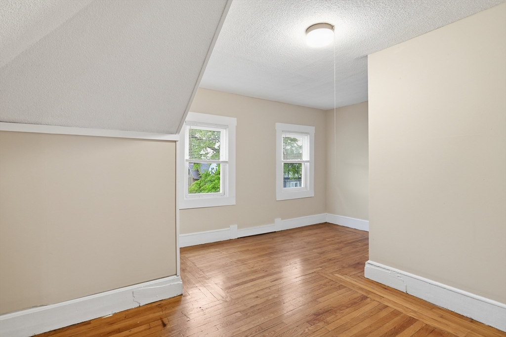 57-59 Pomona St, Springfield, MA Photo #15