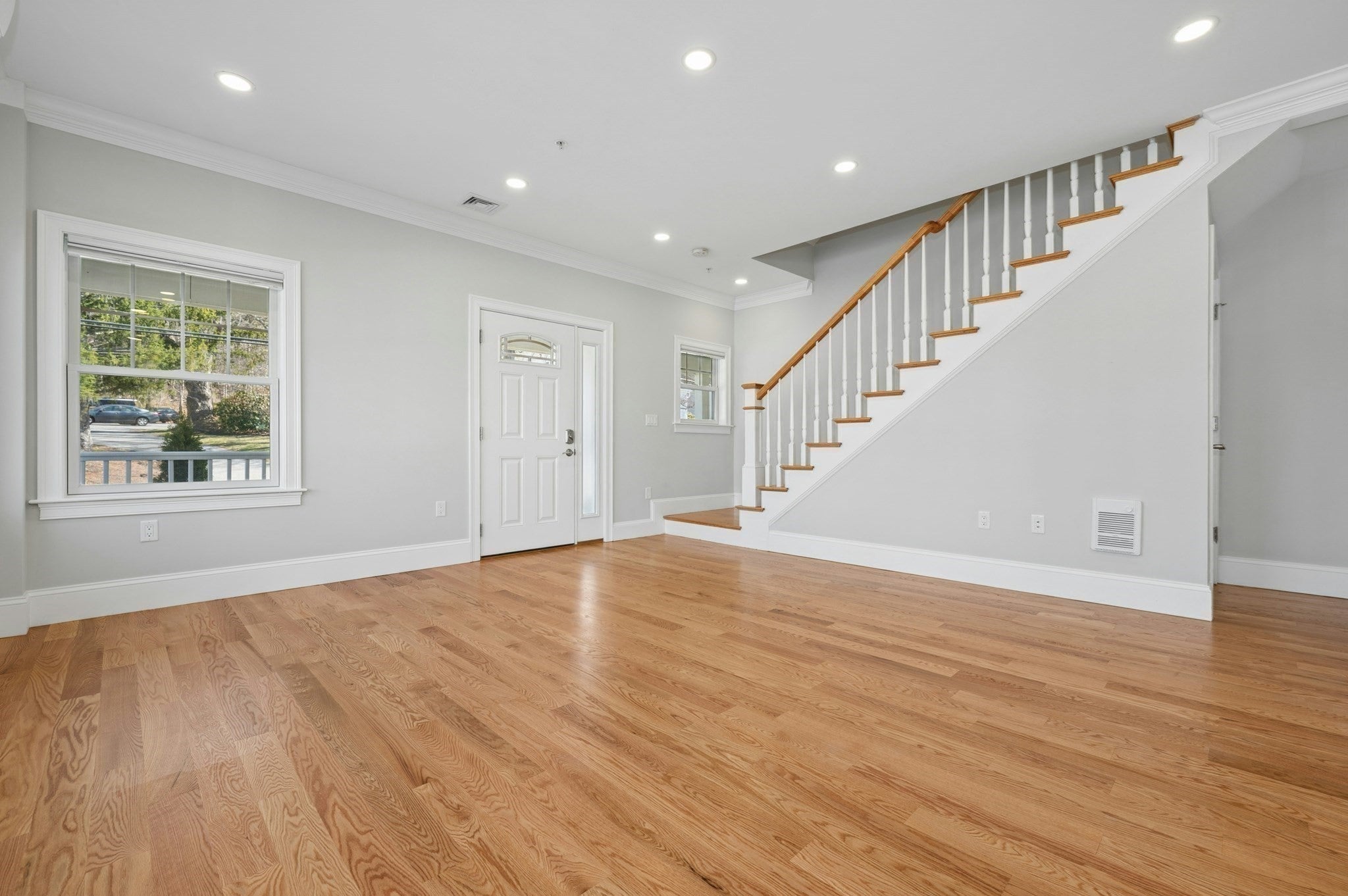 140 Main St B
