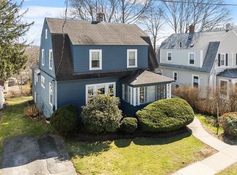 Photo of 31 Barnard Rd, Worcester, MA 01605 (MLS # 73504623)