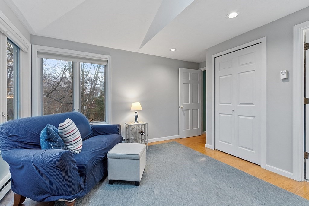 31 Barnard Rd, Worcester, MA Photo #17