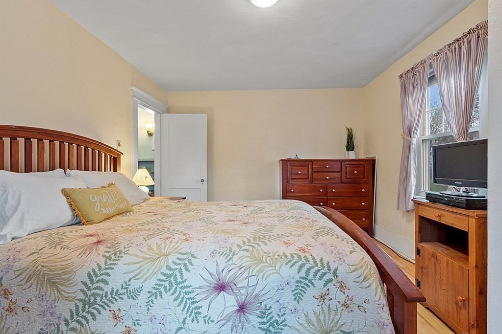 31 Barnard Rd, Worcester, MA Photo #25