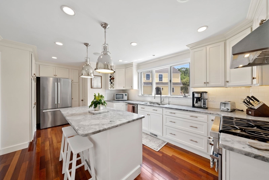 1111 Brook Rd