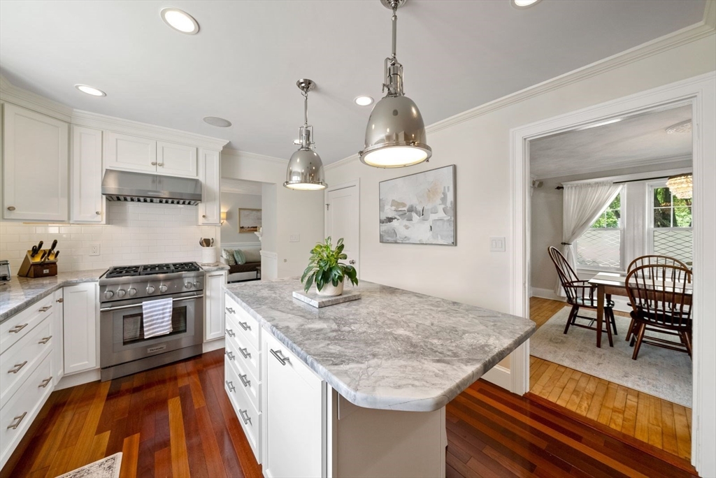 1111 Brook Rd