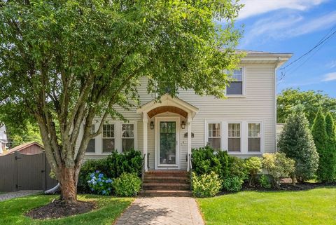 1111 Brook Rd Milton MA 02186
