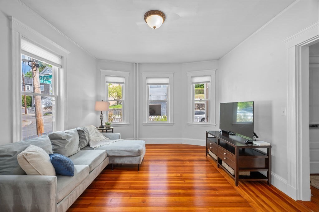 16 Charles St #A, Watertown, MA Photo #10