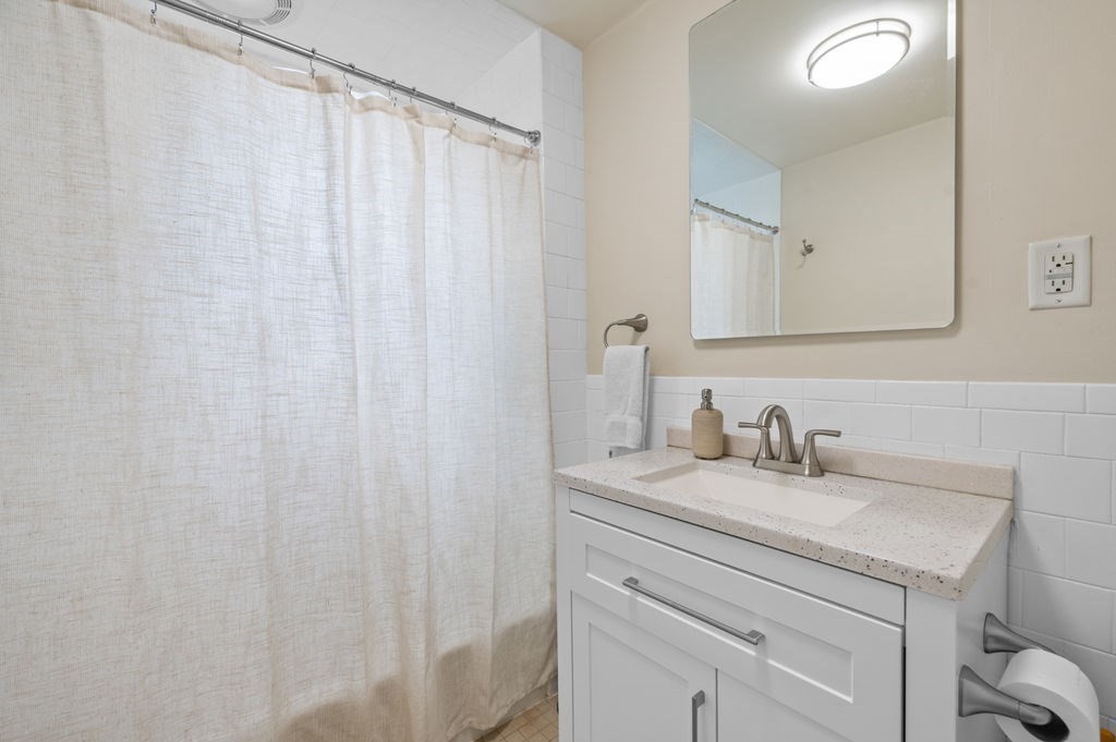 16 Charles St #A, Watertown, MA Photo #27