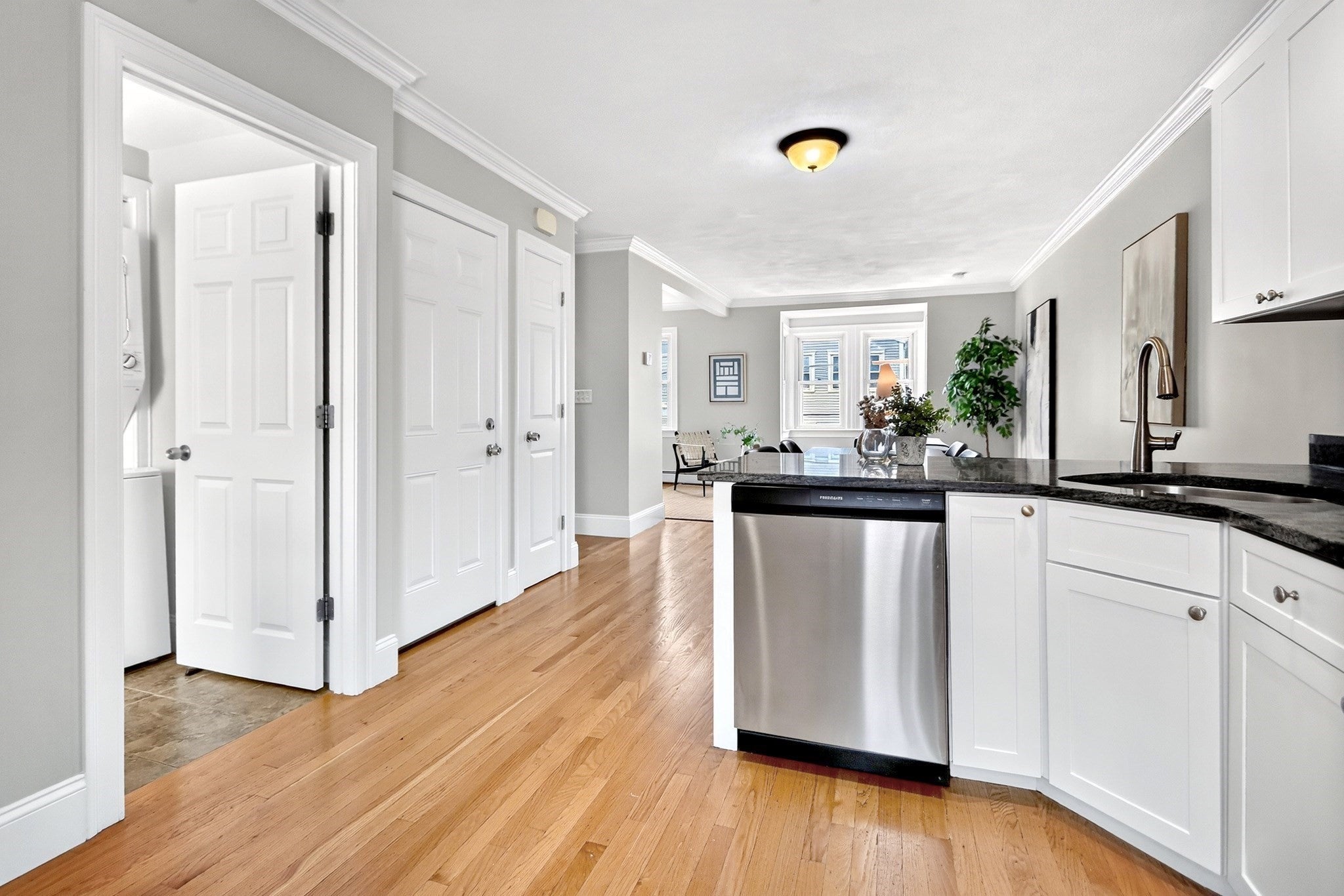 139 W 6th St #2, Boston, MA, 139 W 6th St #2, Boston, MA Photo #12
