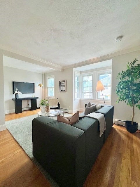 139 W 6th St 2