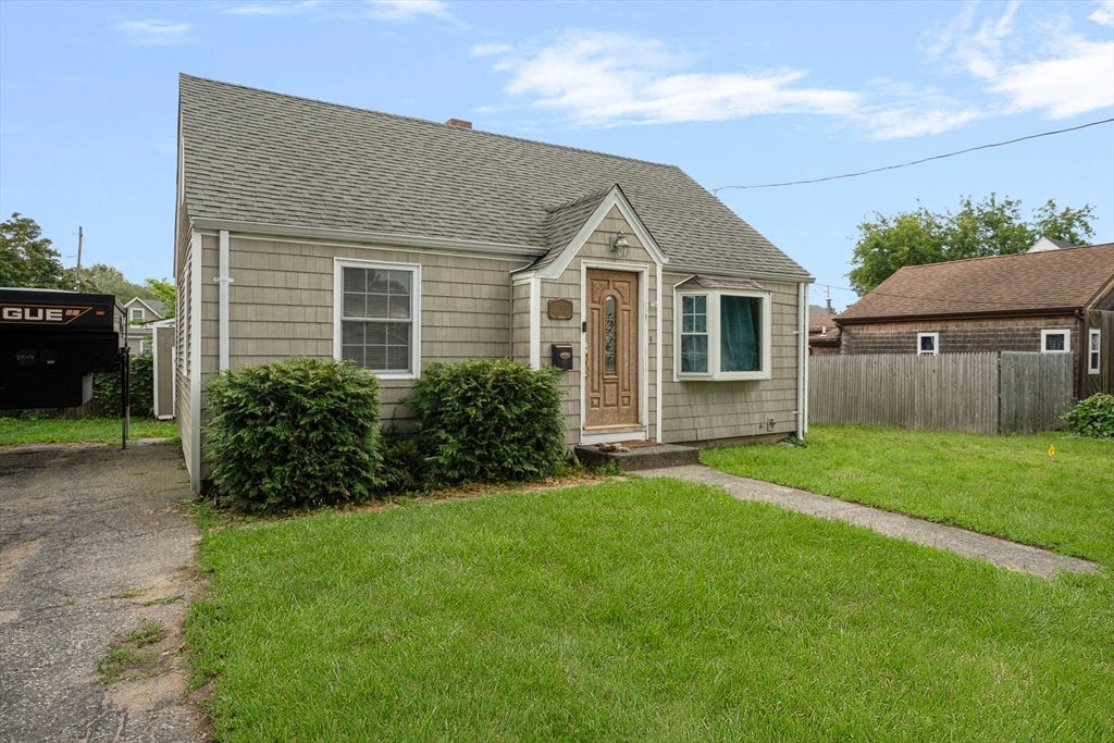 10 Sidney Ave, Swansea, MA, 10 Sidney Ave, Swansea, MA Photo #4