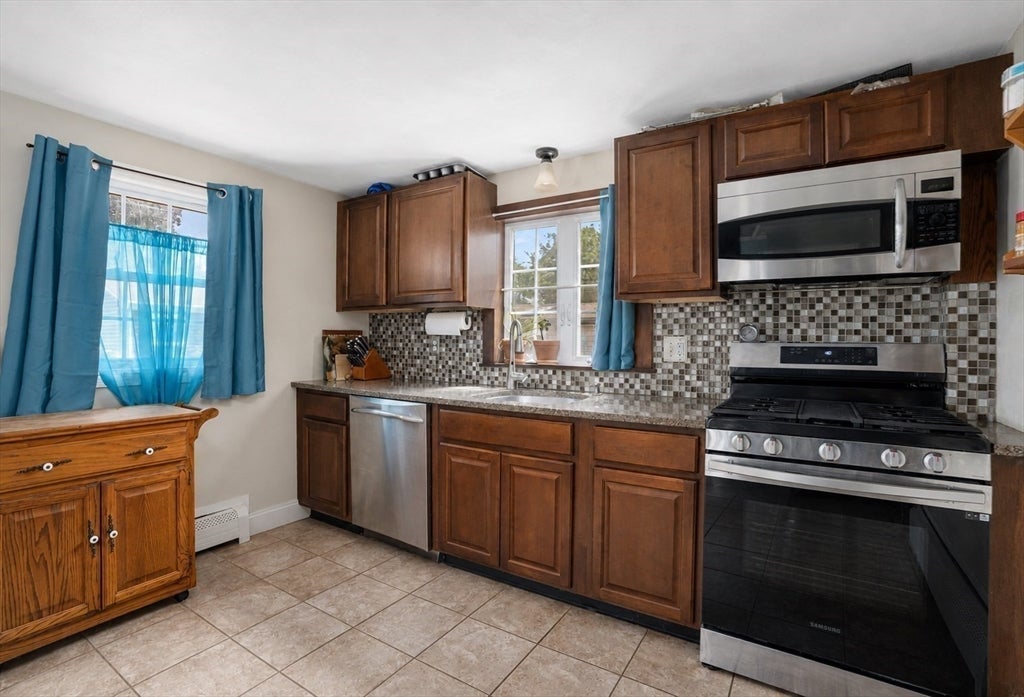 10 Sidney Ave, Swansea, MA, 10 Sidney Ave, Swansea, MA Photo #11
