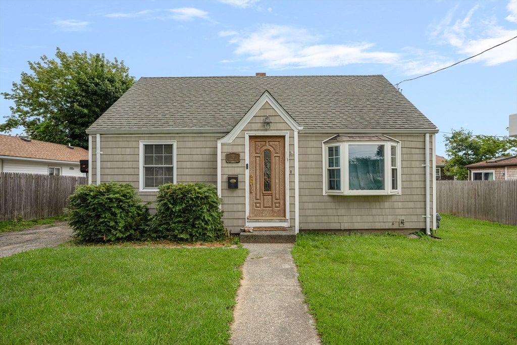 Photo of 10 Sidney Ave, Swansea, MA