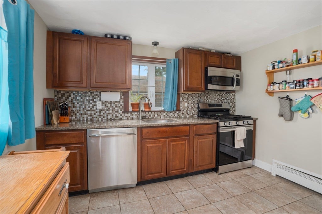 10 Sidney Ave, Swansea, MA, 10 Sidney Ave, Swansea, MA Photo #13