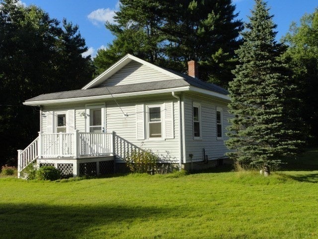 Photo of 321 Main Street, Townsend, MA