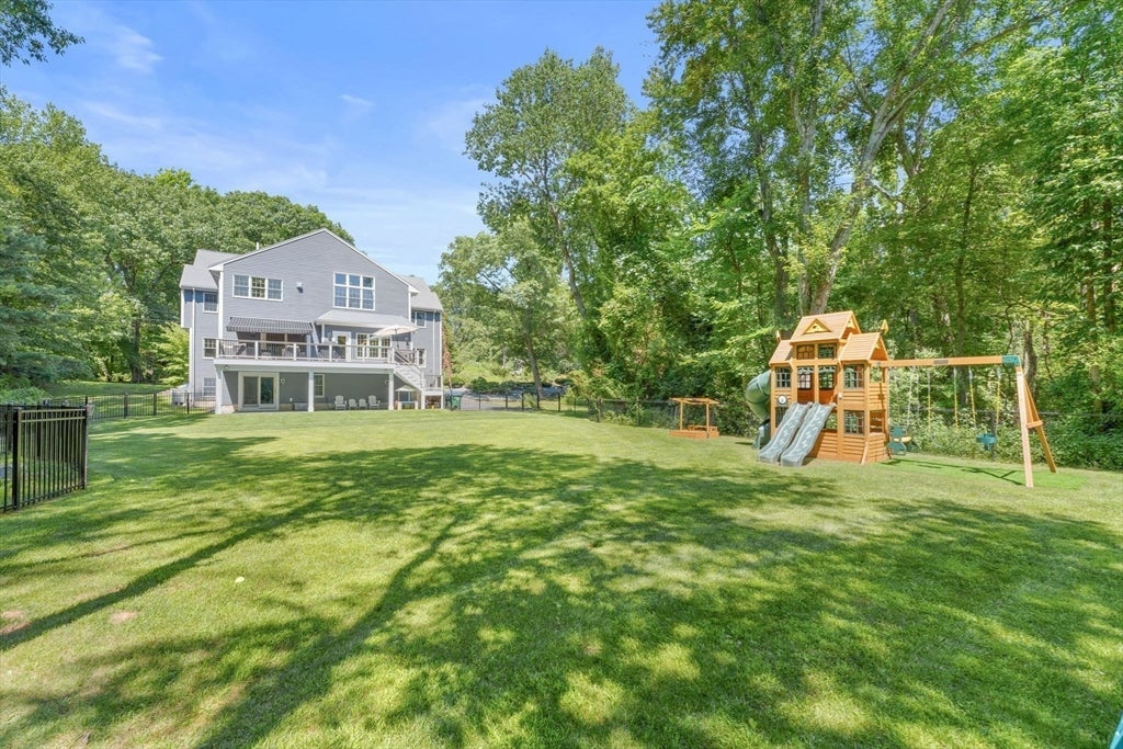 18 Crystal Hill Ter, Westwood, MA, 18 Crystal Hill Ter, Westwood, MA Photo #5