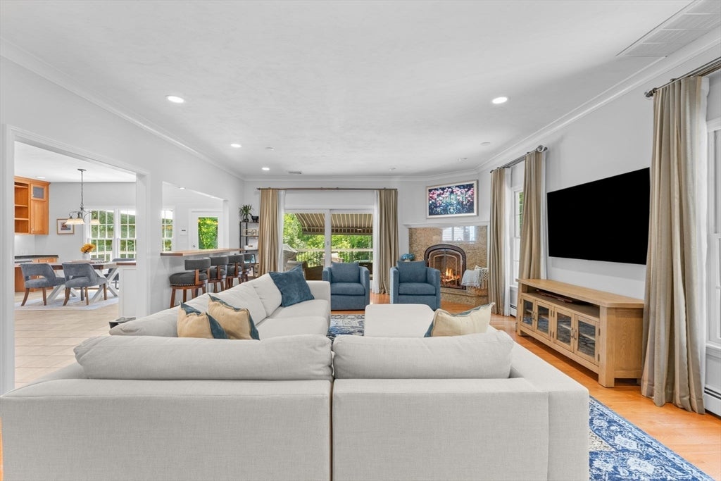 18 Crystal Hill Ter, Westwood, MA, 18 Crystal Hill Ter, Westwood, MA Photo #12