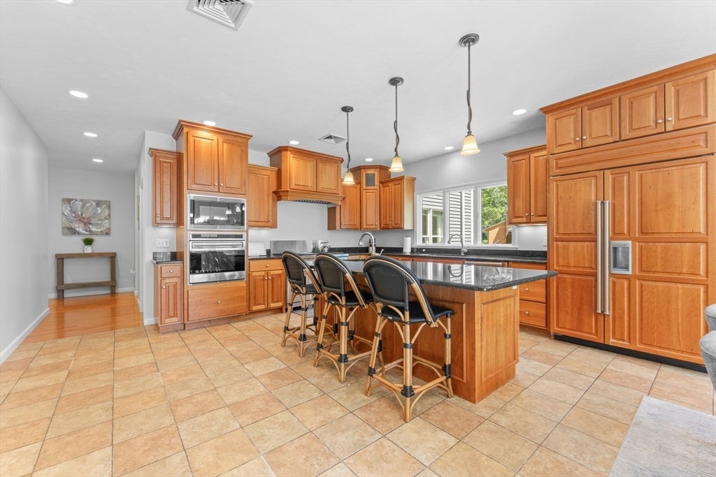 18 Crystal Hill Ter, Westwood, MA, 18 Crystal Hill Ter, Westwood, MA Photo #9
