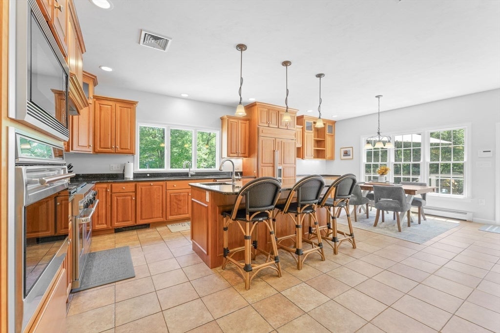 18 Crystal Hill Ter, Westwood, MA, 18 Crystal Hill Ter, Westwood, MA Photo #8