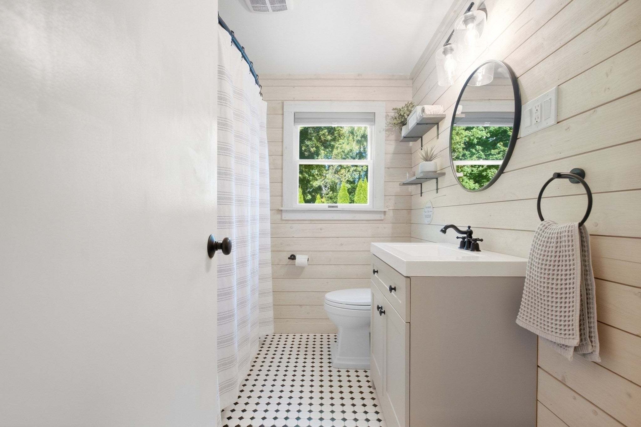 27 Pickering Street, Danvers, MA, 27 Pickering Street, Danvers, MA Photo #15