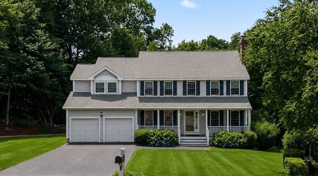 Photo of 11 Tip Cart Rd, Sutton, MA
