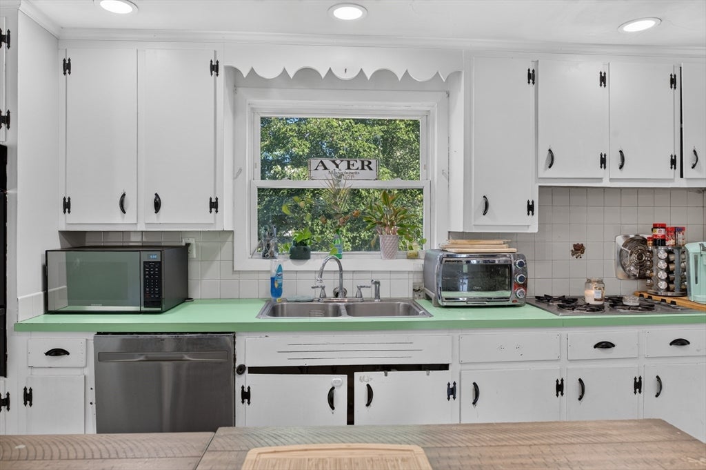 18 Vernon St, Ayer, MA, 18 Vernon St, Ayer, MA Photo #9
