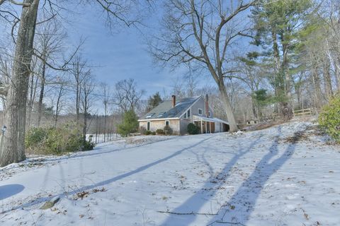 179 Upper North Row Sterling MA 01564