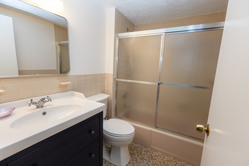 58 Lyons Dr, Westwood, MA, 58 Lyons Dr, Westwood, MA Photo #23
