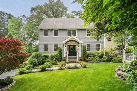 112 Woodside Ave Wellesley MA 02482