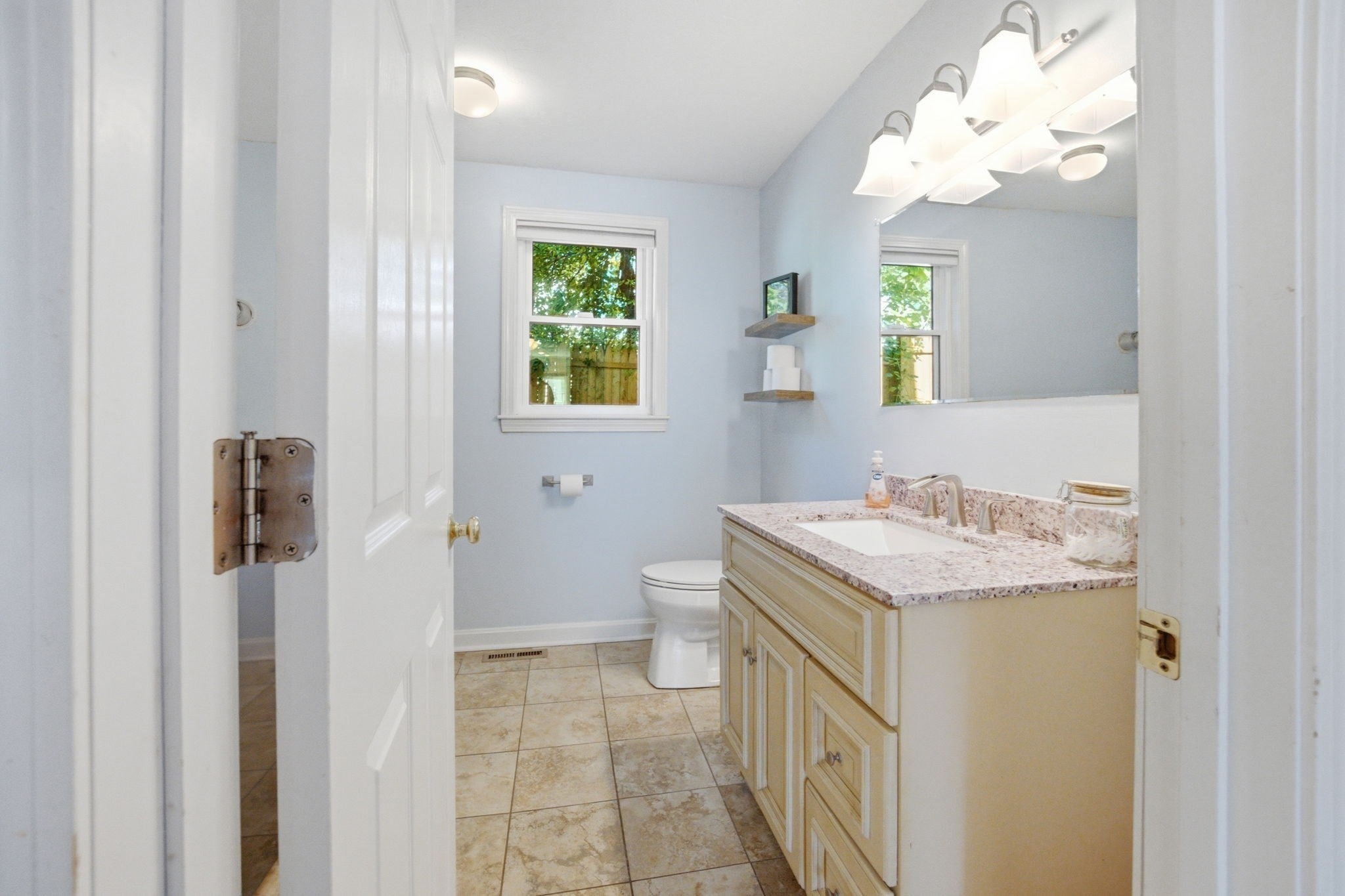 51 Mechanic St, Bellingham, MA, 51 Mechanic St, Bellingham, MA Photo #13