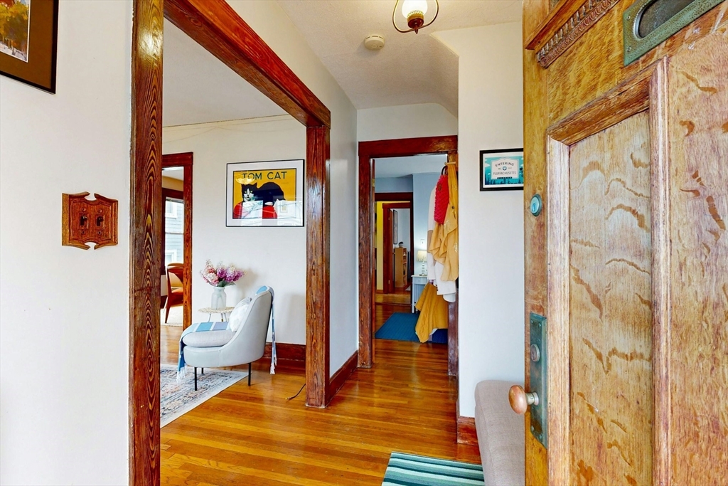 11 Sterling St, Somerville, MA Photo #4