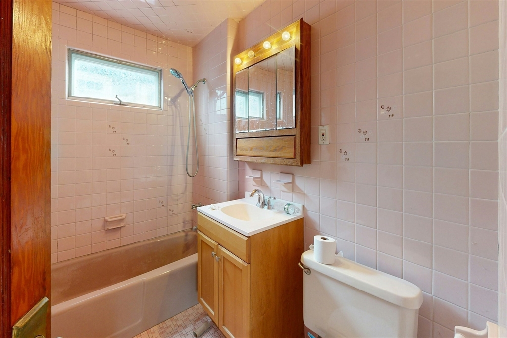 11 Sterling St, Somerville, MA Photo #36