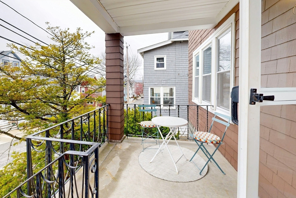 11 Sterling St, Somerville, MA Photo #2