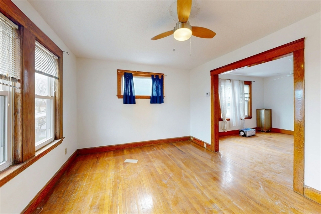 11 Sterling St, Somerville, MA Photo #20