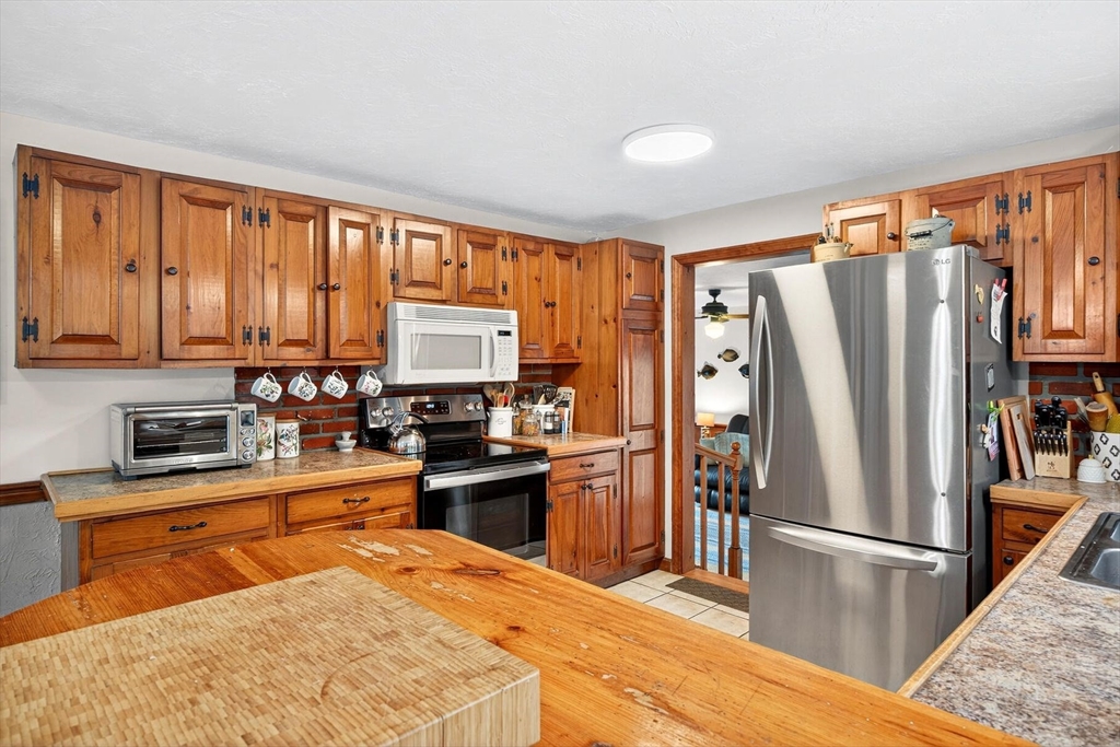 14 Dogwood Ln