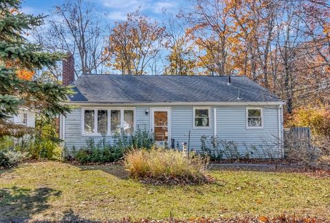 Photo of 9 Madison Avenue, Randolph, MA 02368 (MLS # 73452598)