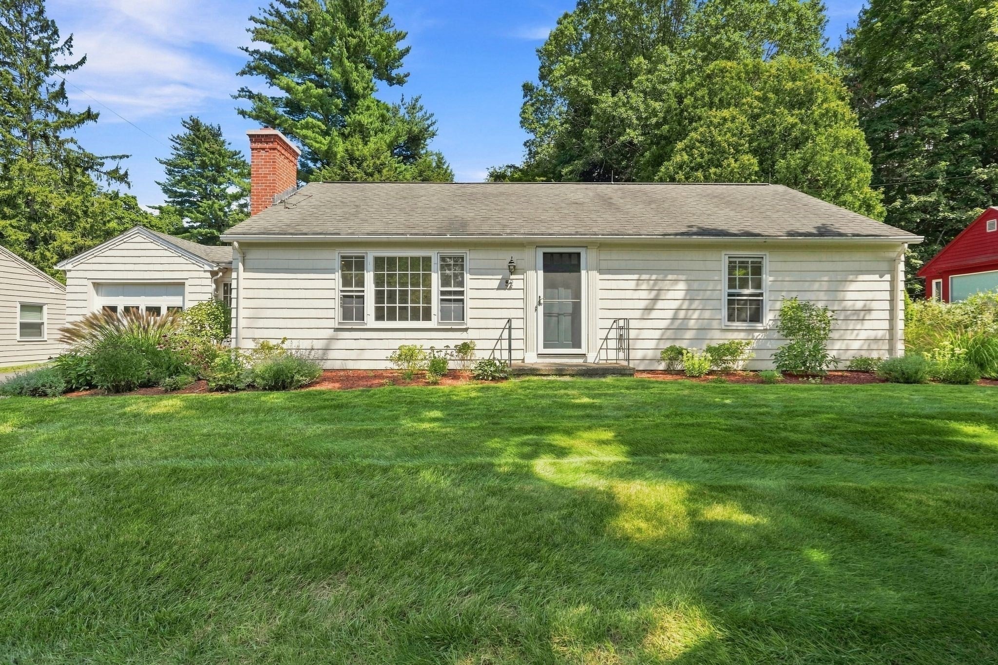 52 Blue Hills Rd